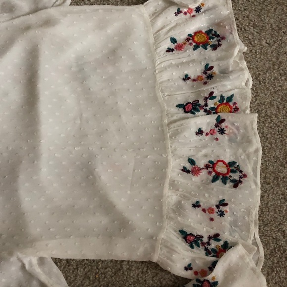 ZARA Blouse with Stitched Detail - Picture 7 of 8